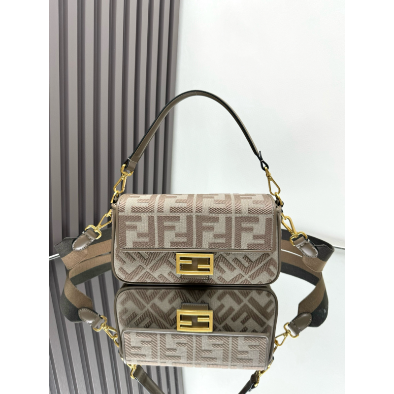 Fendi Classic Tasche Baguette