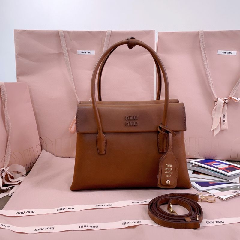 Miu Miu Solitaire Tasche aus Leder