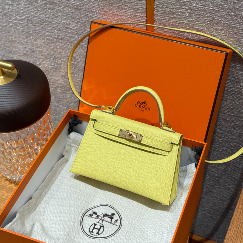 Hermes Mini Kelly in Epsom leather-Lime